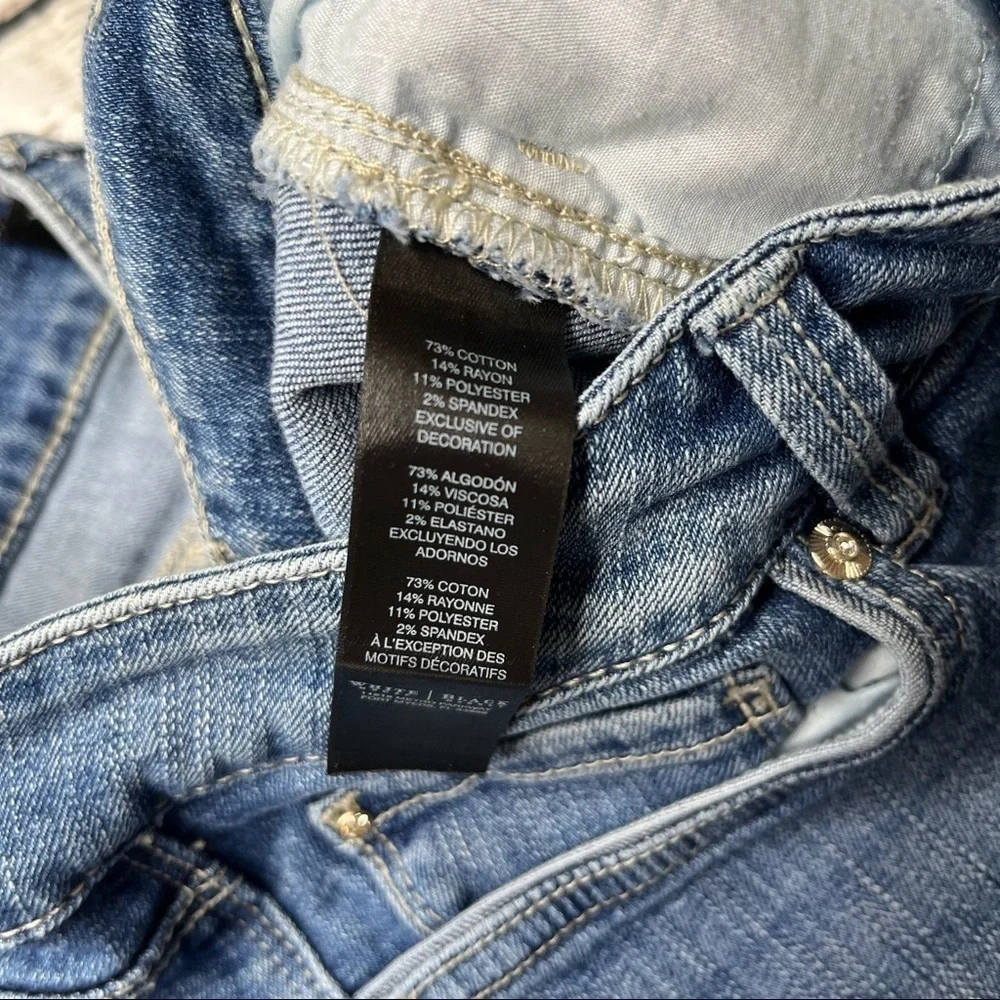 White House Black Market Skinny Flare Jeans Size 8S - Picture 4 of 9